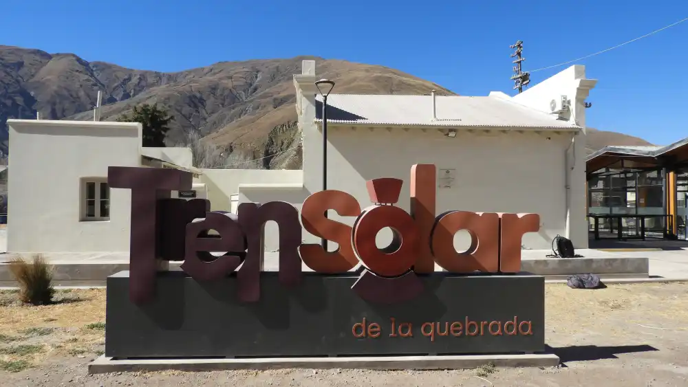 Tren solar de la Quebrada Estación Volcán