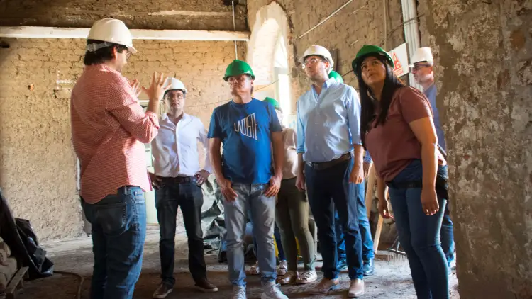 Visita de concejales a las obras del cabildo