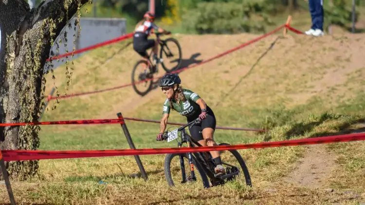 Carrera de mountain bike 2