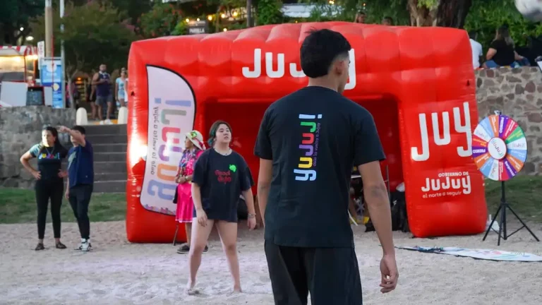 Jujuy promociona su oferta turística en la Vendimia de Mendoza