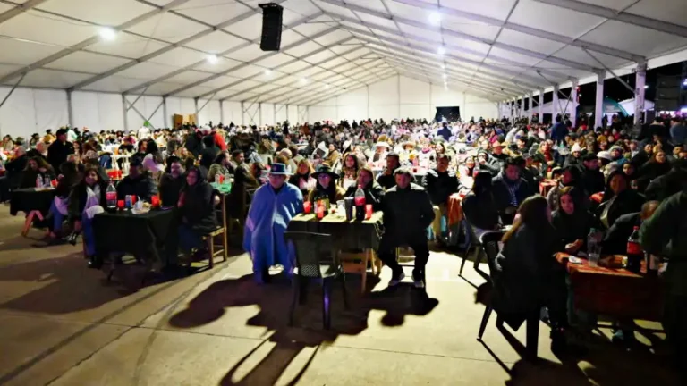 Los Hornitos estrenaron escenario y apostaron a una propuesta más grande por sus 40 años